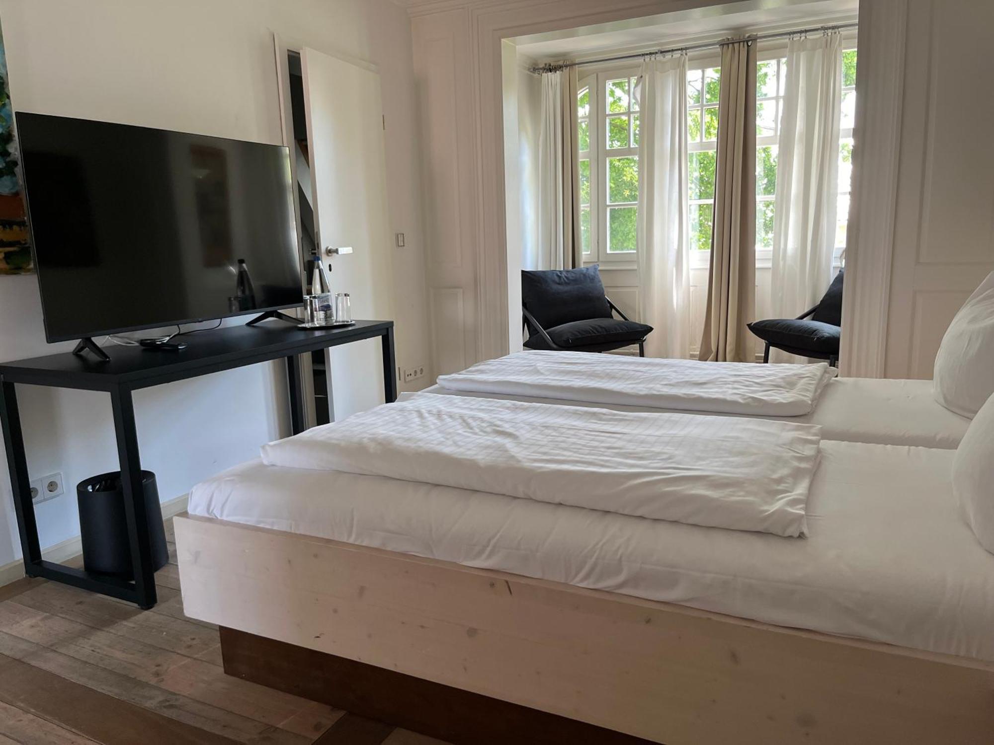 Hotel Hahn Gondelsheim 객실 사진