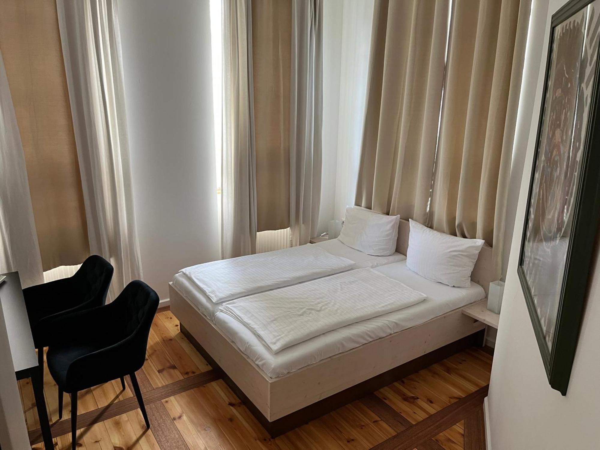 Hotel Hahn Gondelsheim 객실 사진
